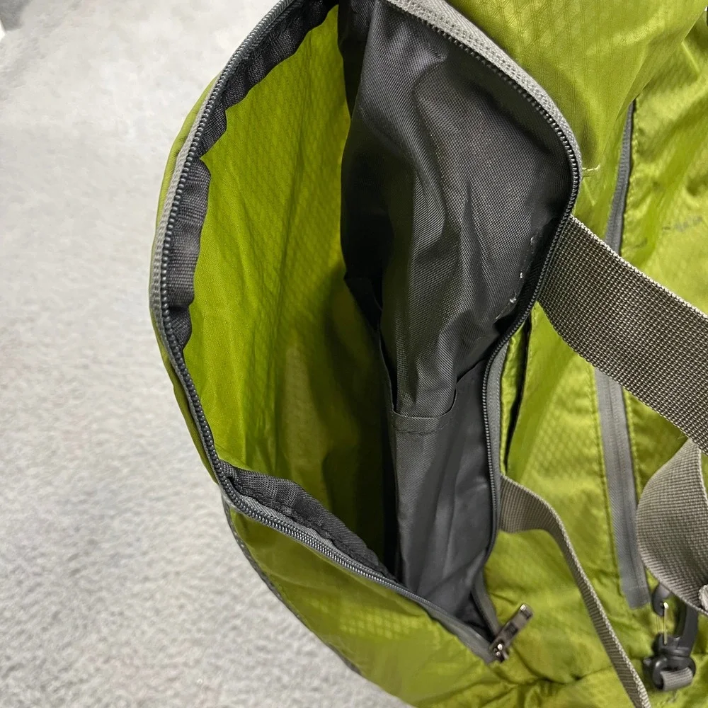 TIBAG Unisex OS Green Packable Travel Duffel Backpack Lightweight Ripstop Bag